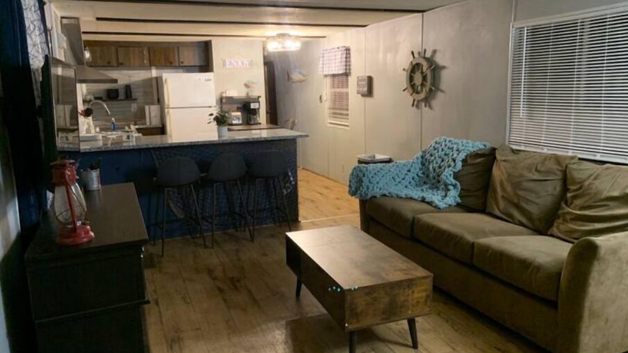 Photo of Livingroom in Trimble