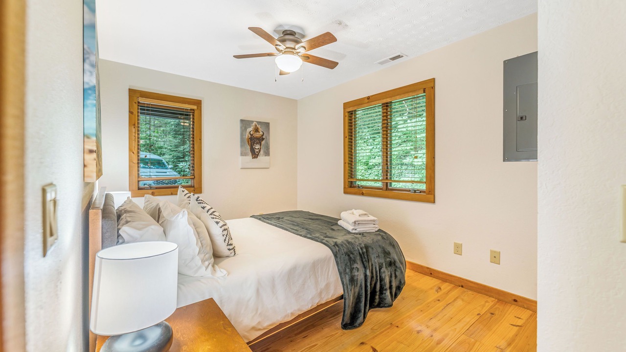 Photo of Bedroom in Maggie Valley