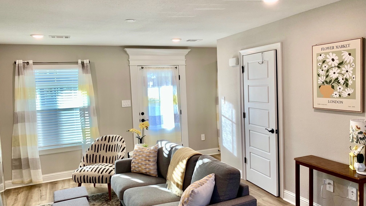 Photo of Livingroom in Biloxi