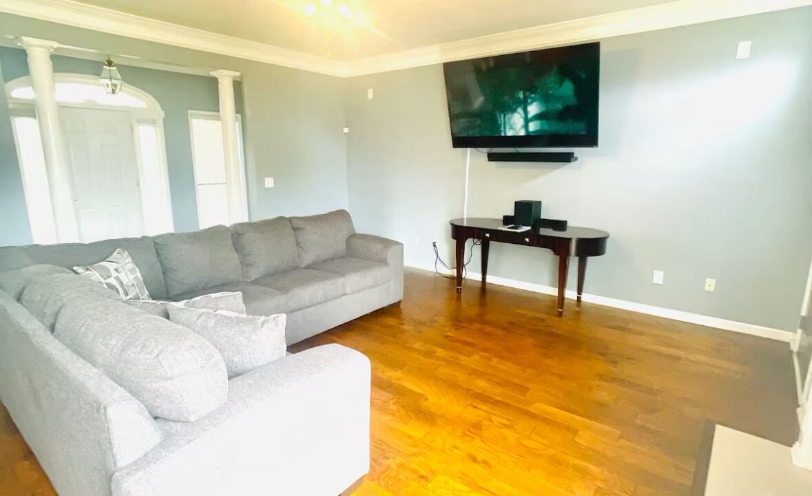 Photo of Livingroom in Warner Robins