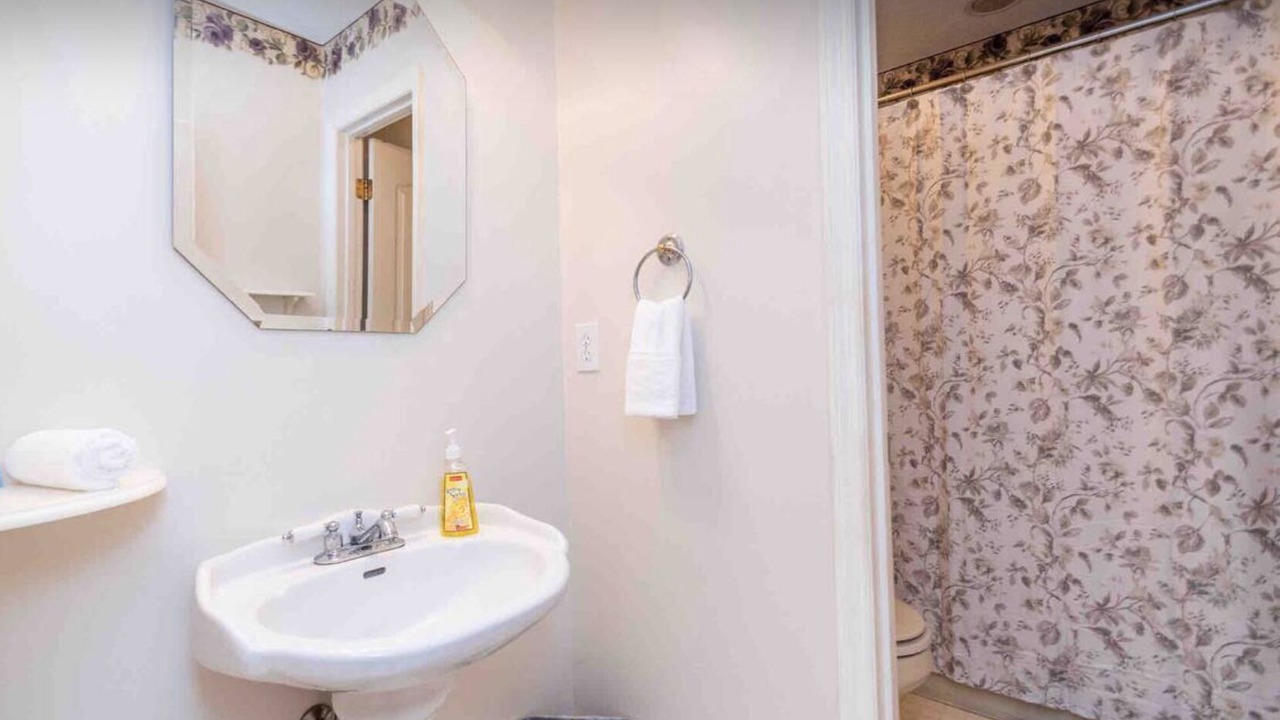 Photo of Bathroom in Warner Robins