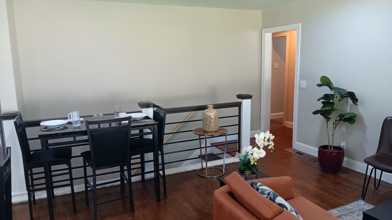 Photo of Livingroom in East Point
