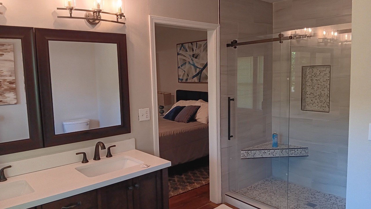 Photo of Bathroom in East Point