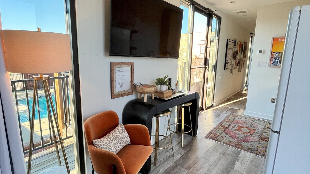 Photo of Livingroom in Macon