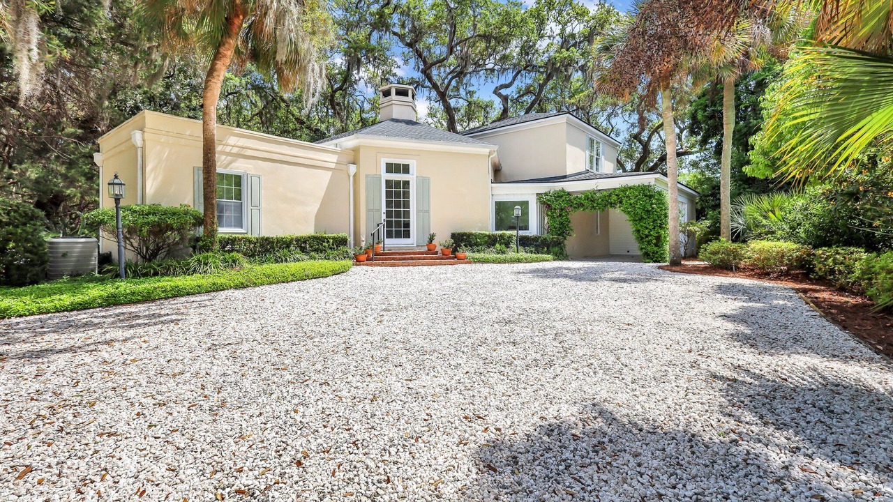 Photo of Others in Sea Island