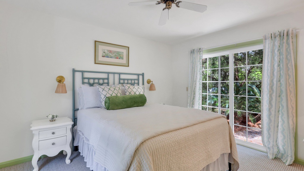 Photo of Others in Sea Island