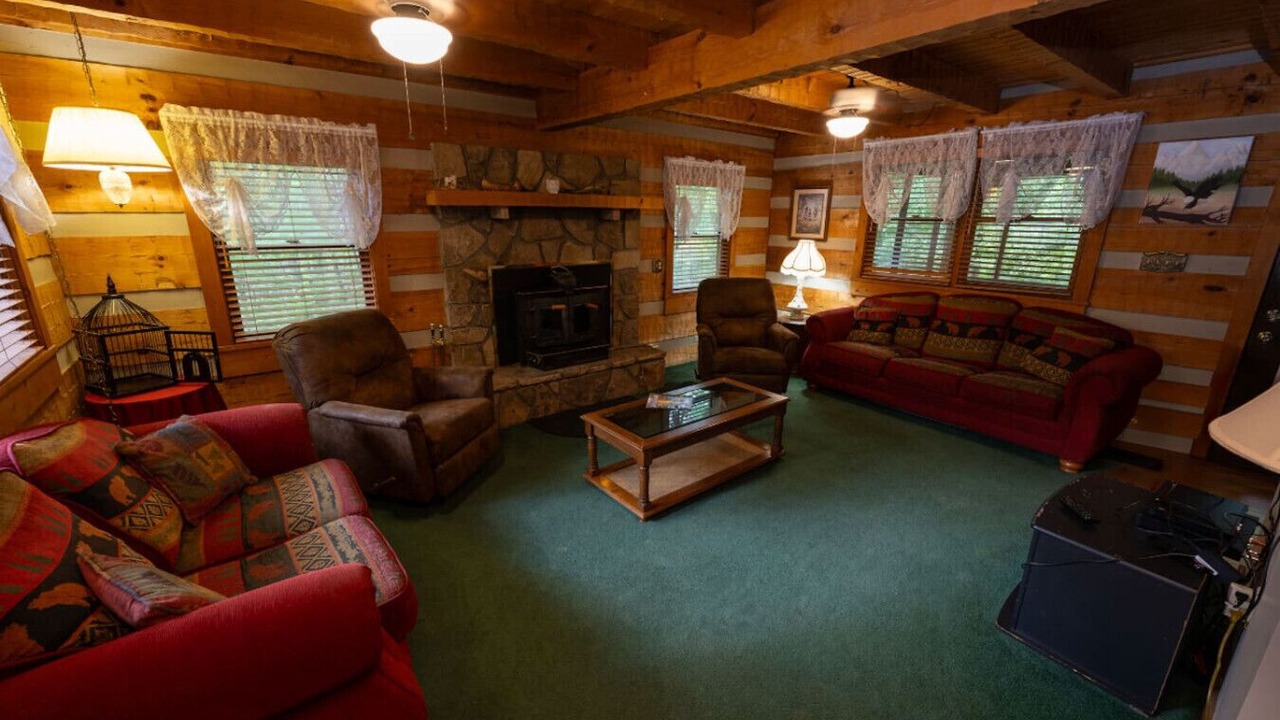 Photo of Livingroom in Cosby