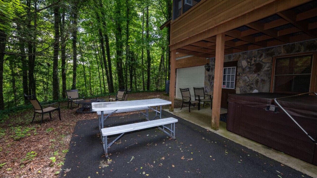 Photo of Outdoor in Cosby