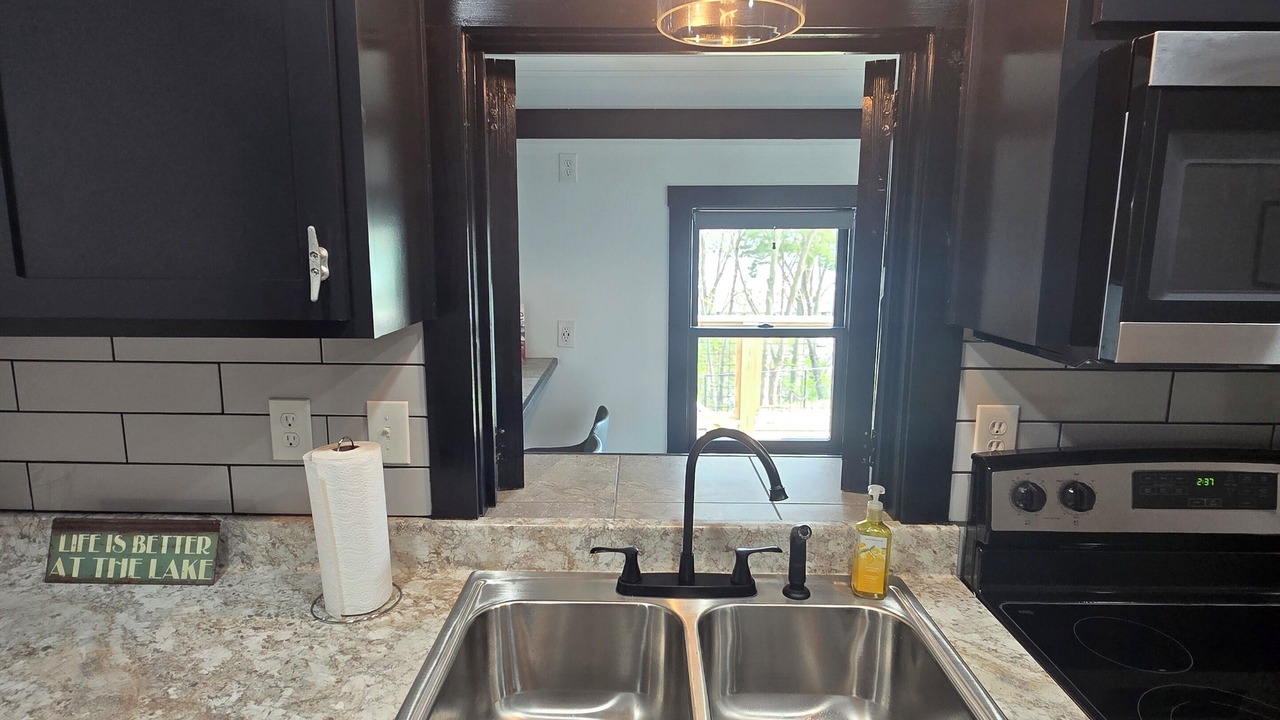 Photo of Kitchen in Guntersville