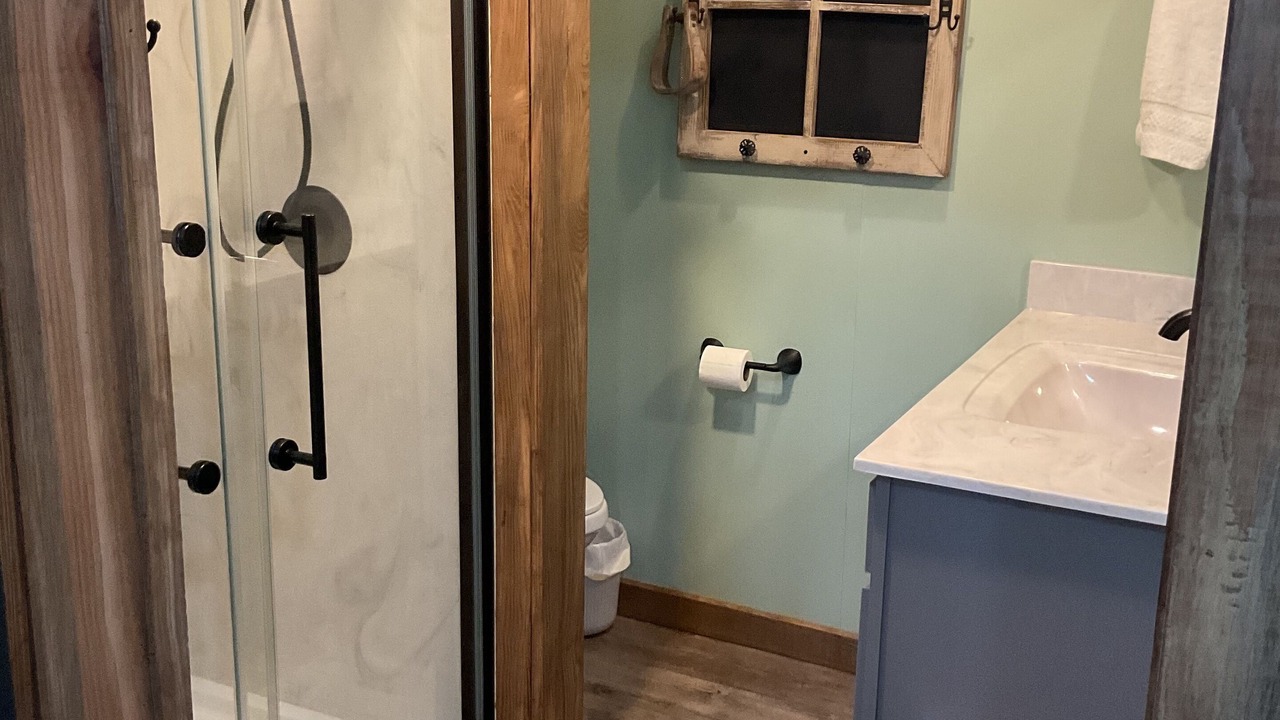Photo of Bathroom in Neely