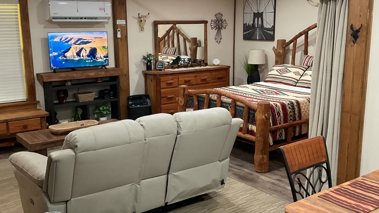 Photo of Bedroom in Neely
