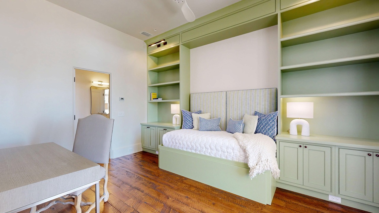 Photo of Bedroom in Sea Island