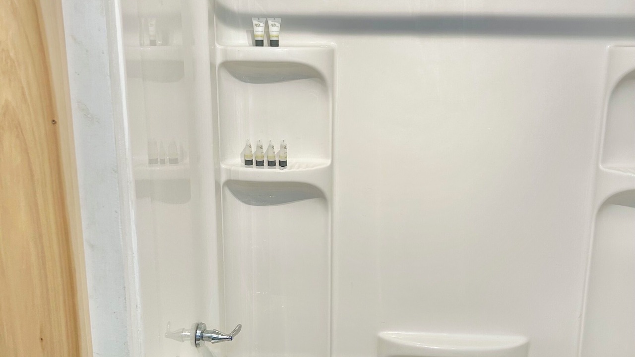 Photo of Bathroom in Guntersville