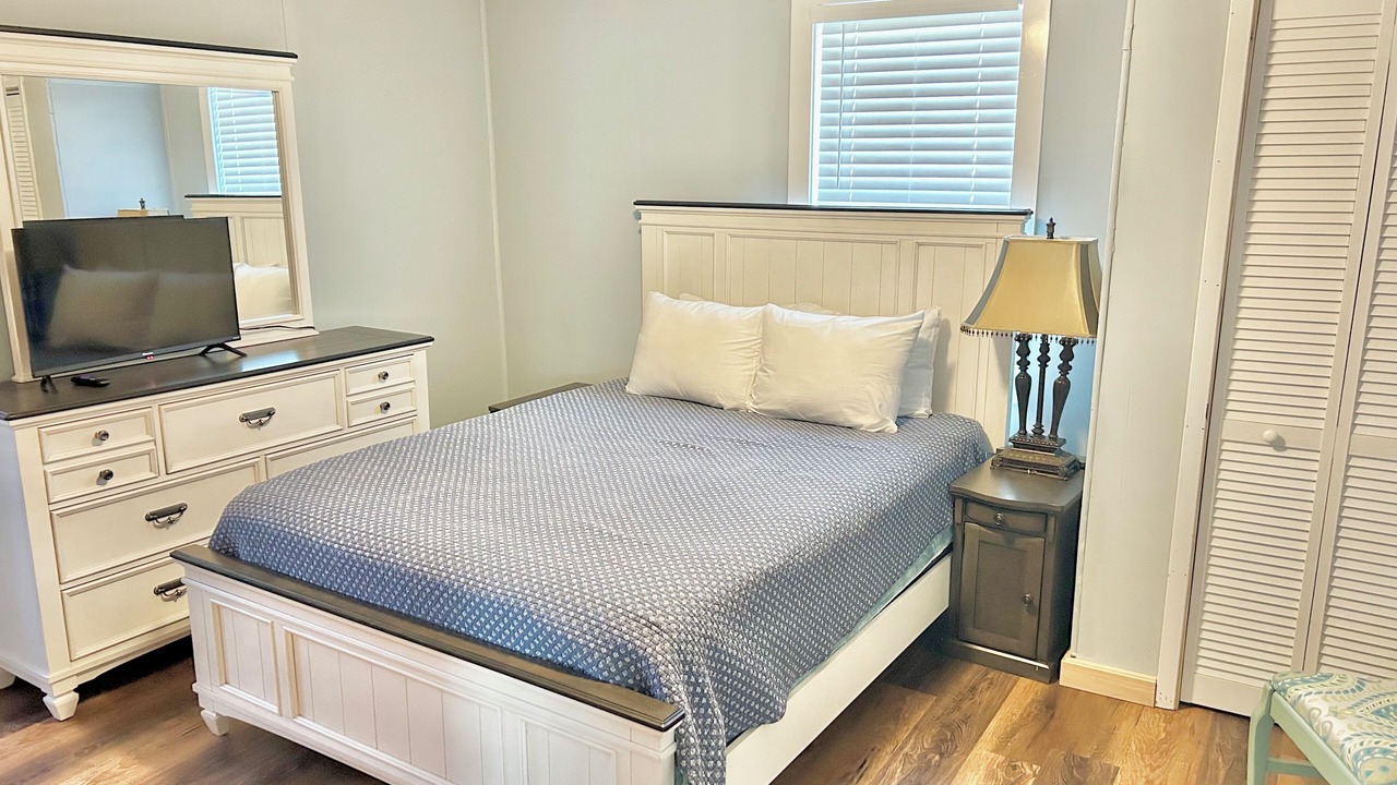Photo of Bedroom in Guntersville