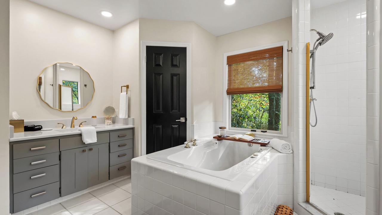 Photo of Bathroom in Burnsville