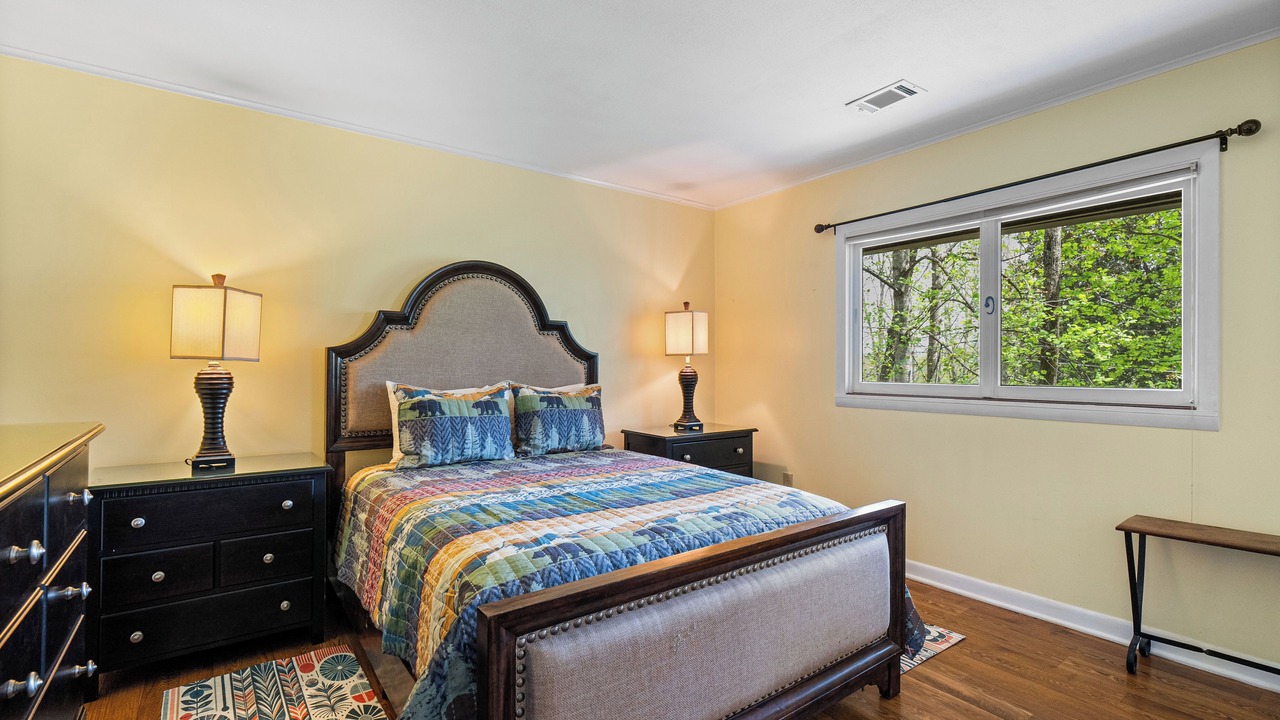 Photo of Bedroom in Rocky Grove