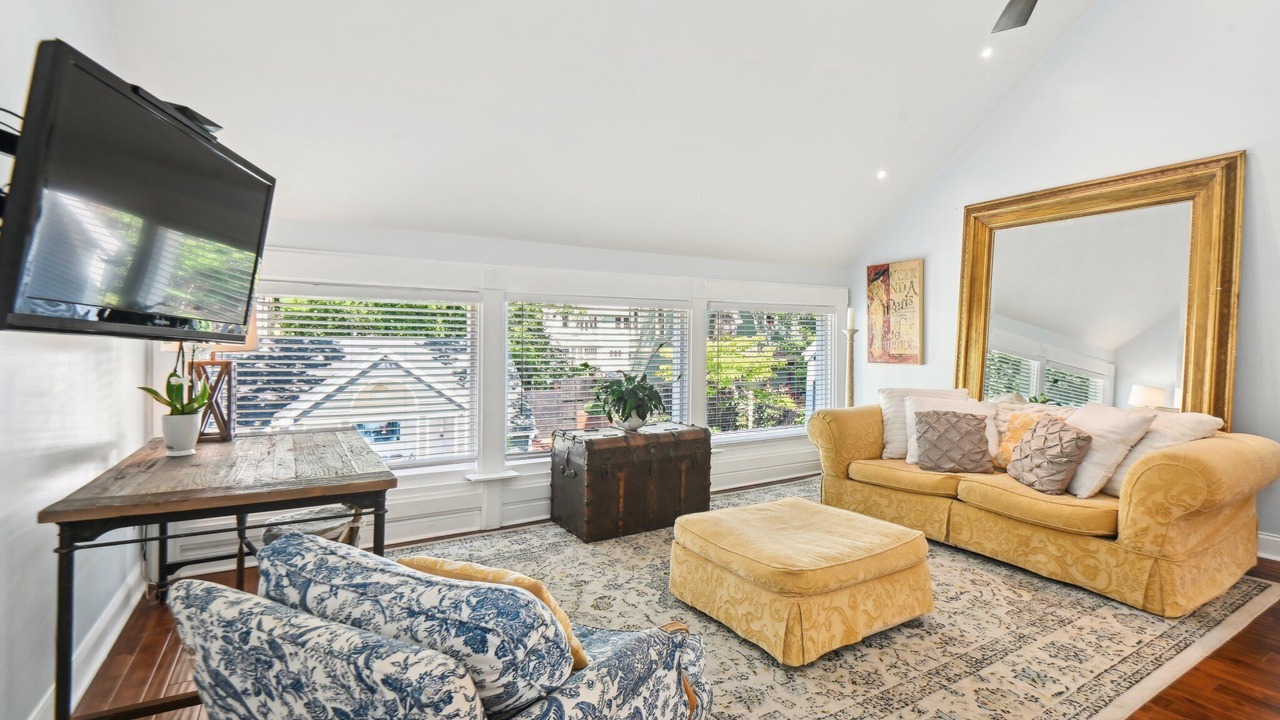 Photo of Bedroom in Midtown