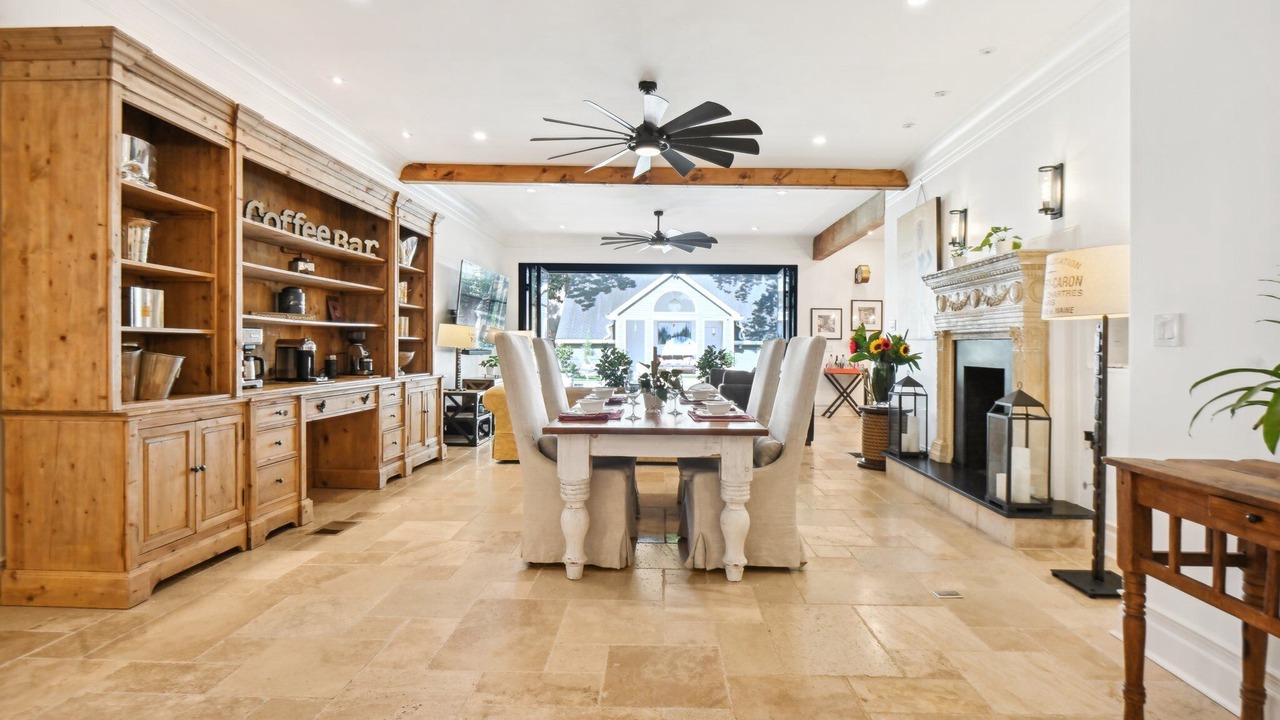 Photo of Livingroom in Midtown