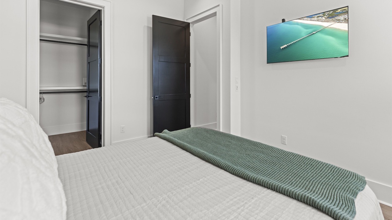 Photo of Bedroom in Laguna Beach