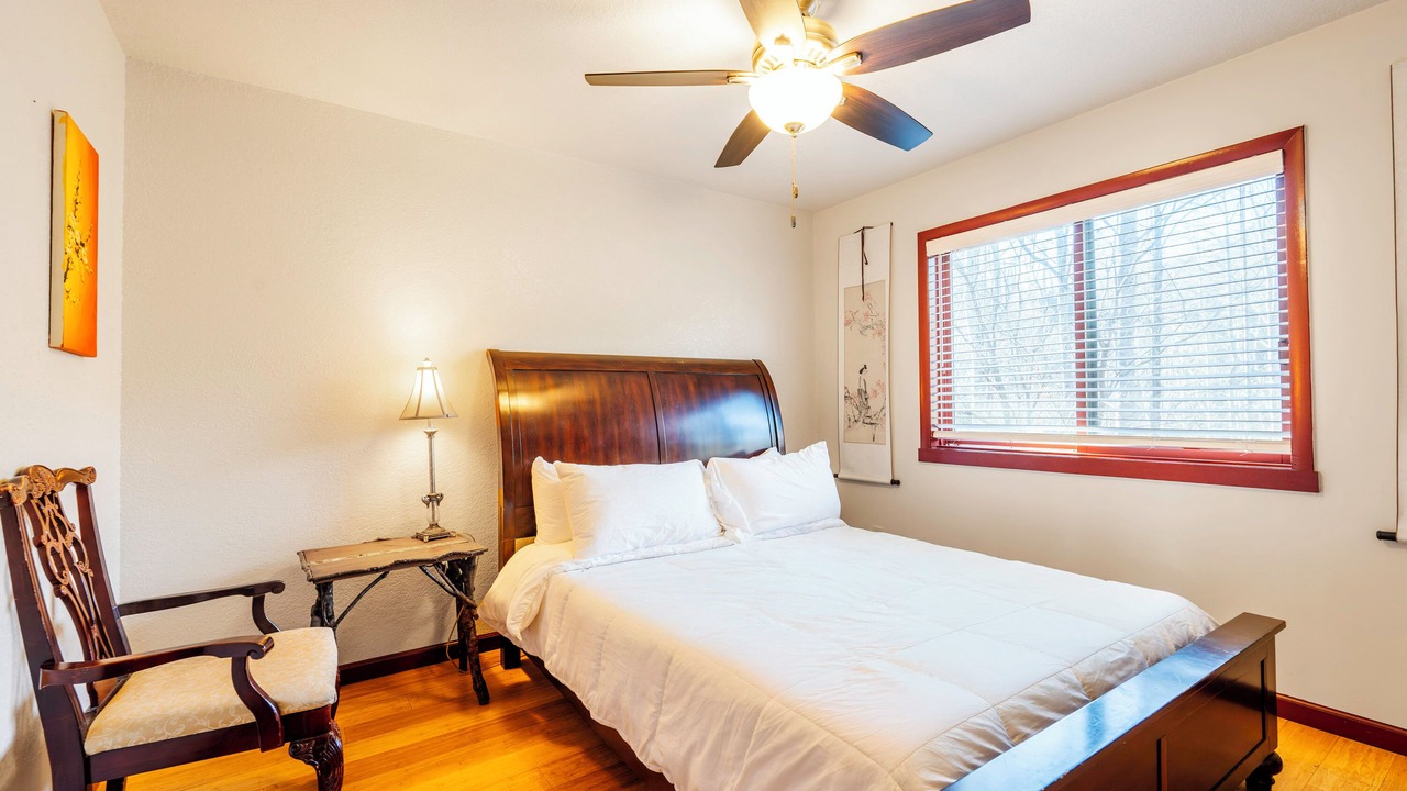Photo of Bedroom in Hot Springs