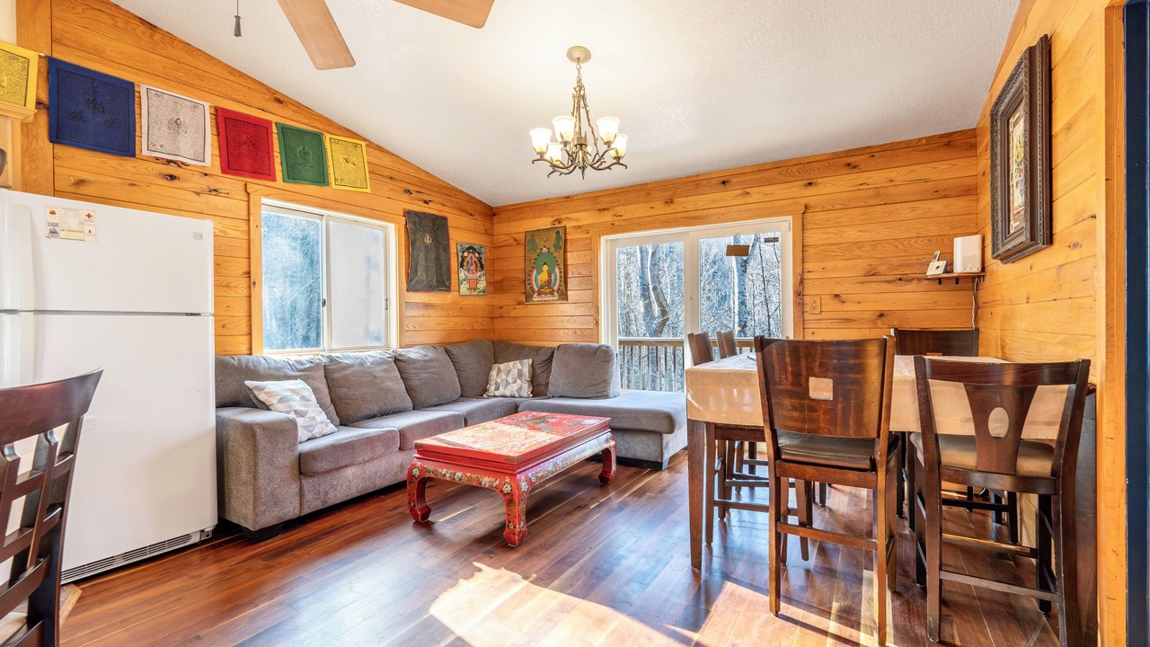 Photo of Livingroom in Hot Springs