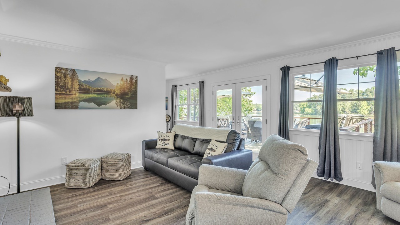 Photo of Livingroom in Mooresville