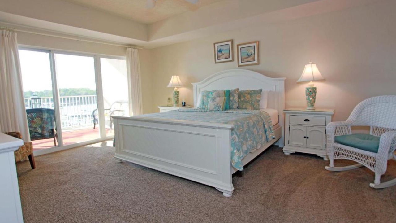 Photo of Bedroom in Gulf Shores