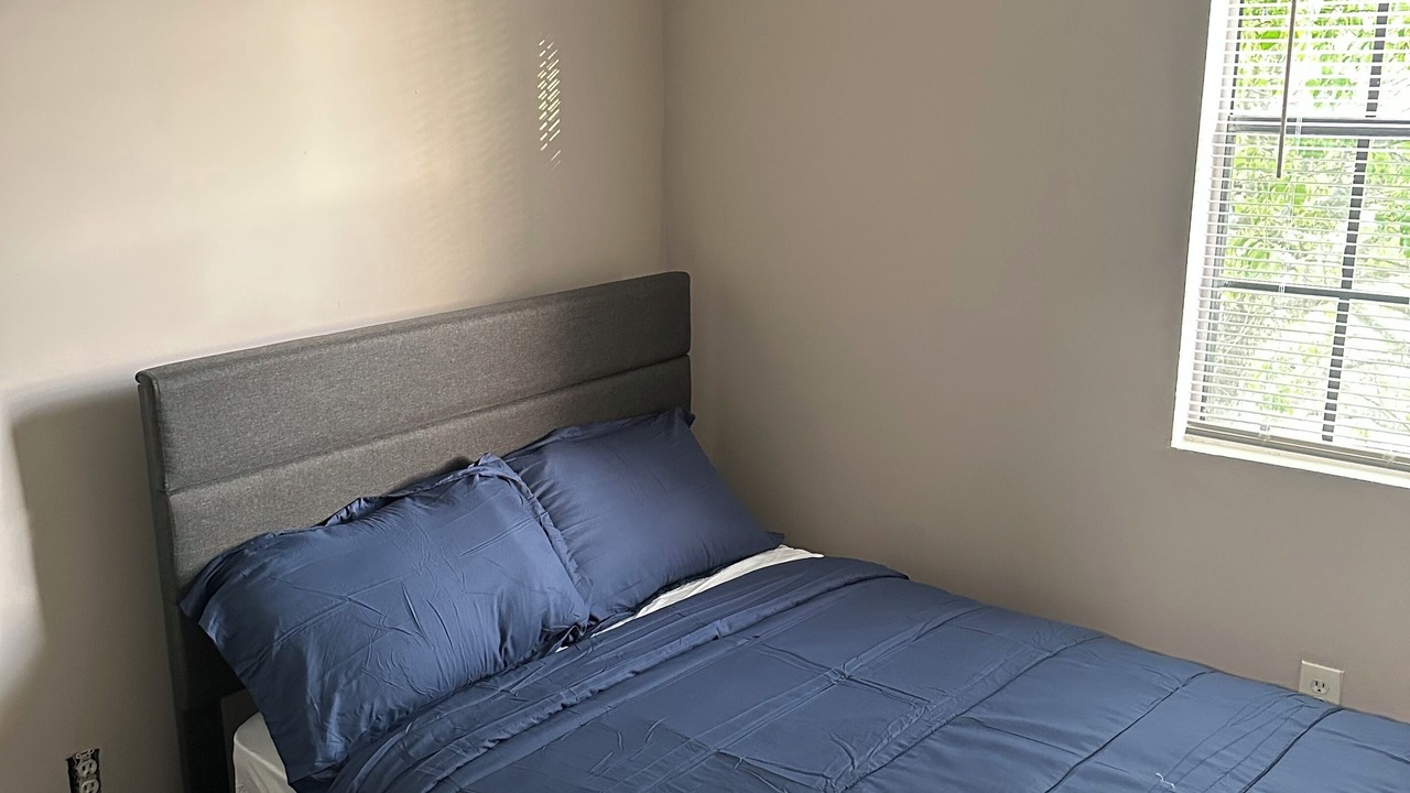 Photo of Bedroom in Riverdale