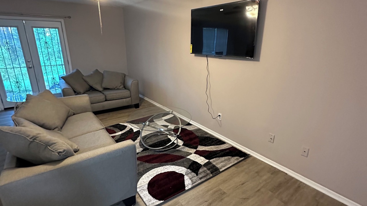 Photo of Livingroom in Riverdale