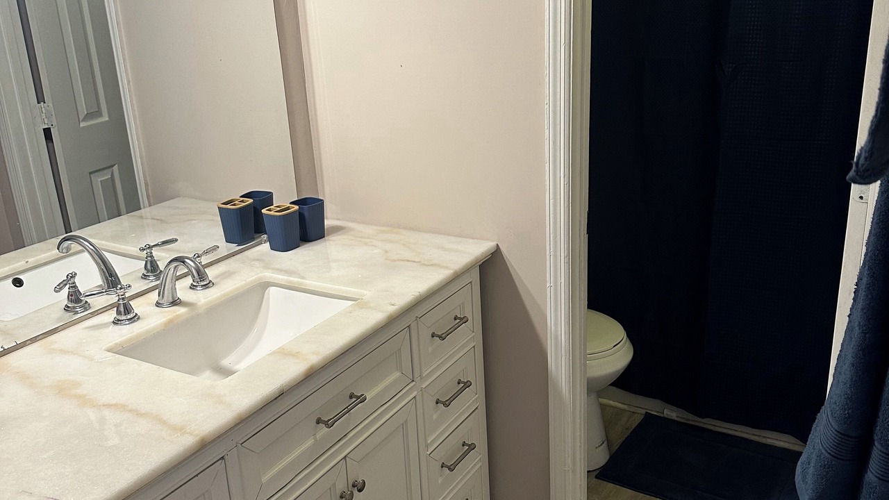 Photo of Bathroom in Riverdale
