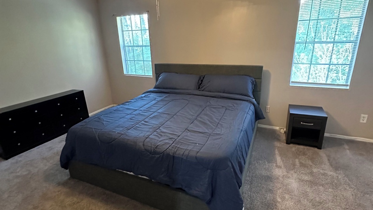 Photo of Bedroom in Riverdale