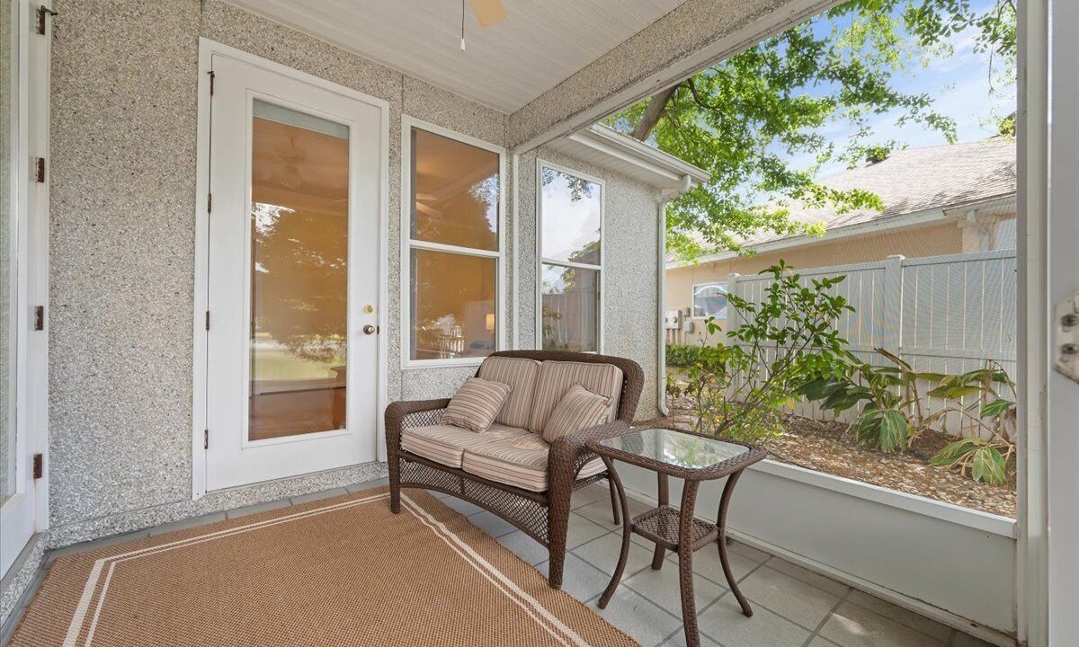 Photo of Patio Balcony in Dock Junction