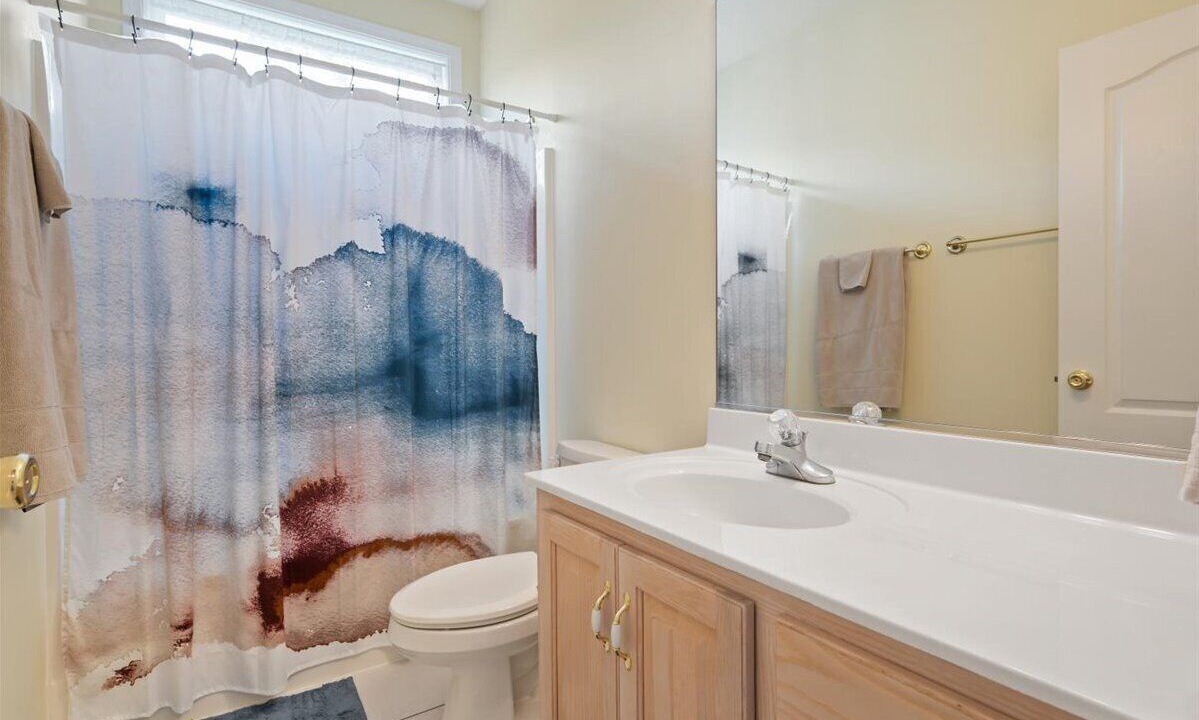 Photo of Bathroom in Dock Junction
