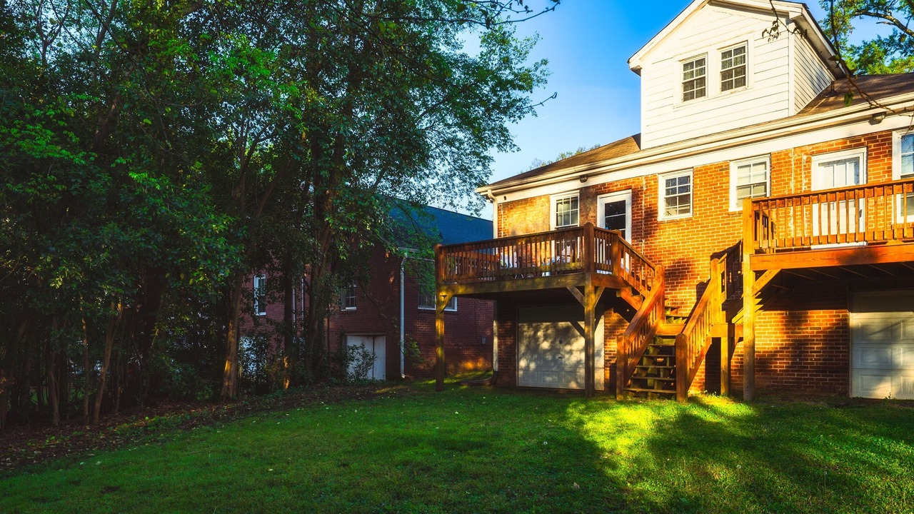 Photo of Outdoor in Wesley Heights
