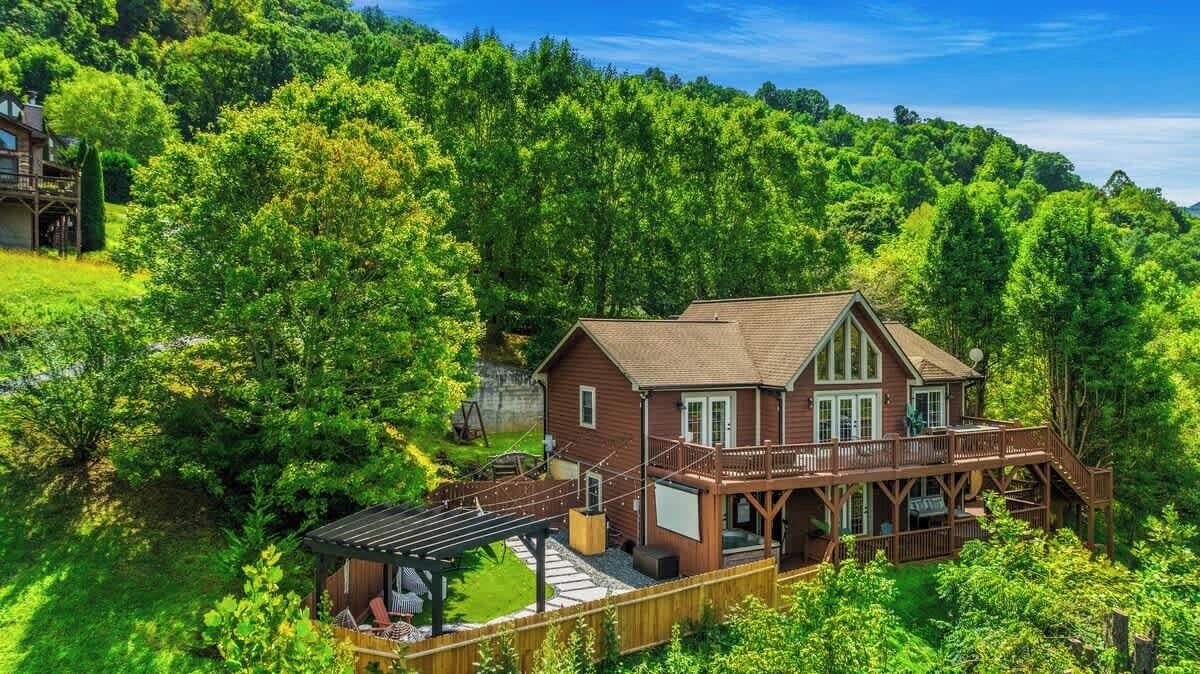 Photo of Others in Waynesville