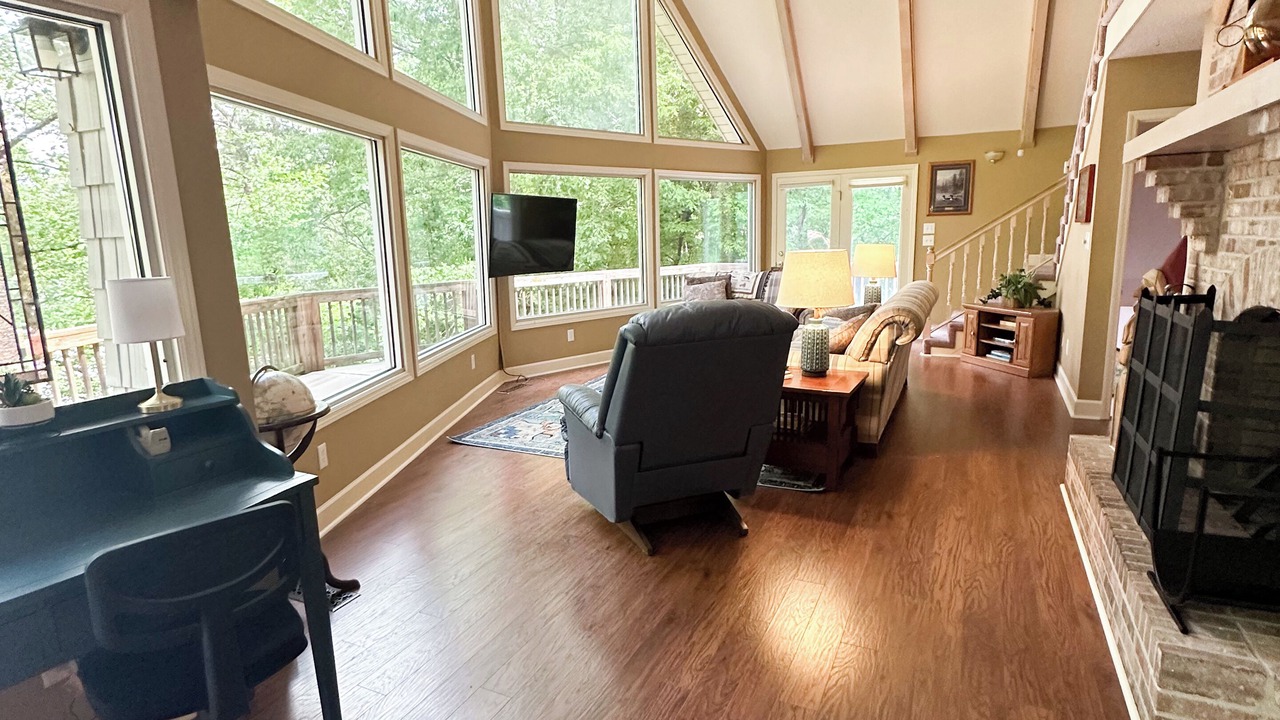 Photo of Livingroom in Crane Hill