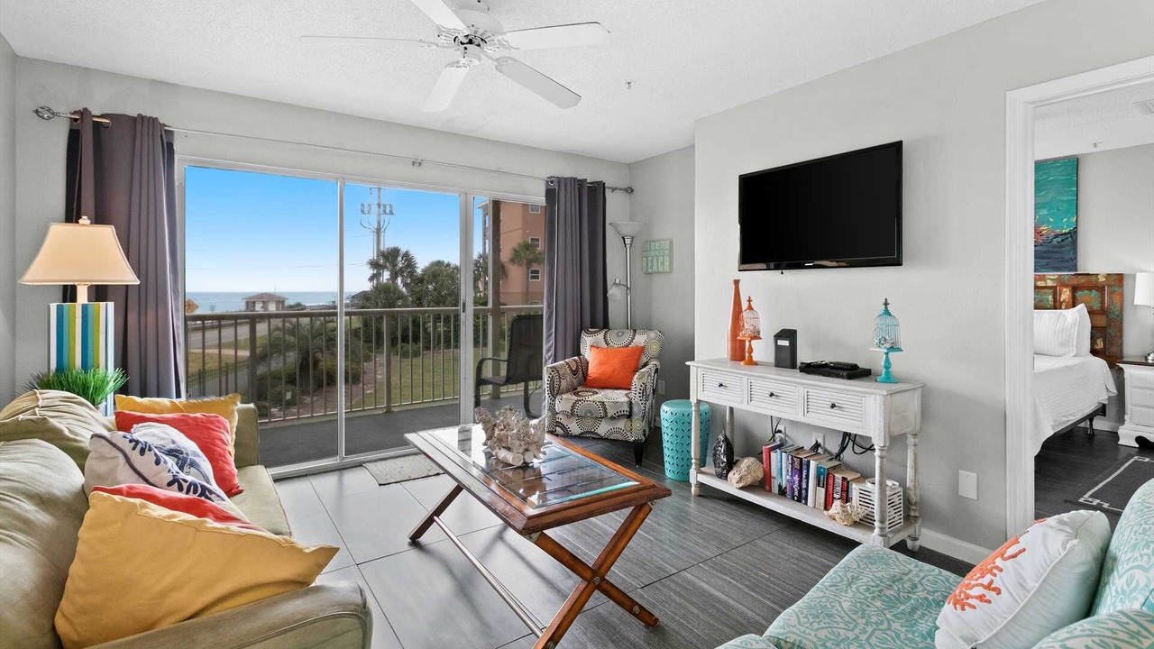 Photo of Livingroom in Emerald Waters Village