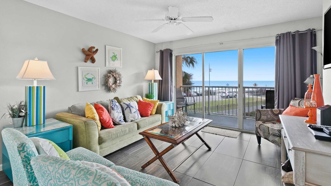 Photo of Livingroom in Emerald Waters Village