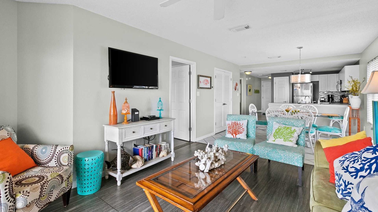 Photo of Livingroom in Emerald Waters Village