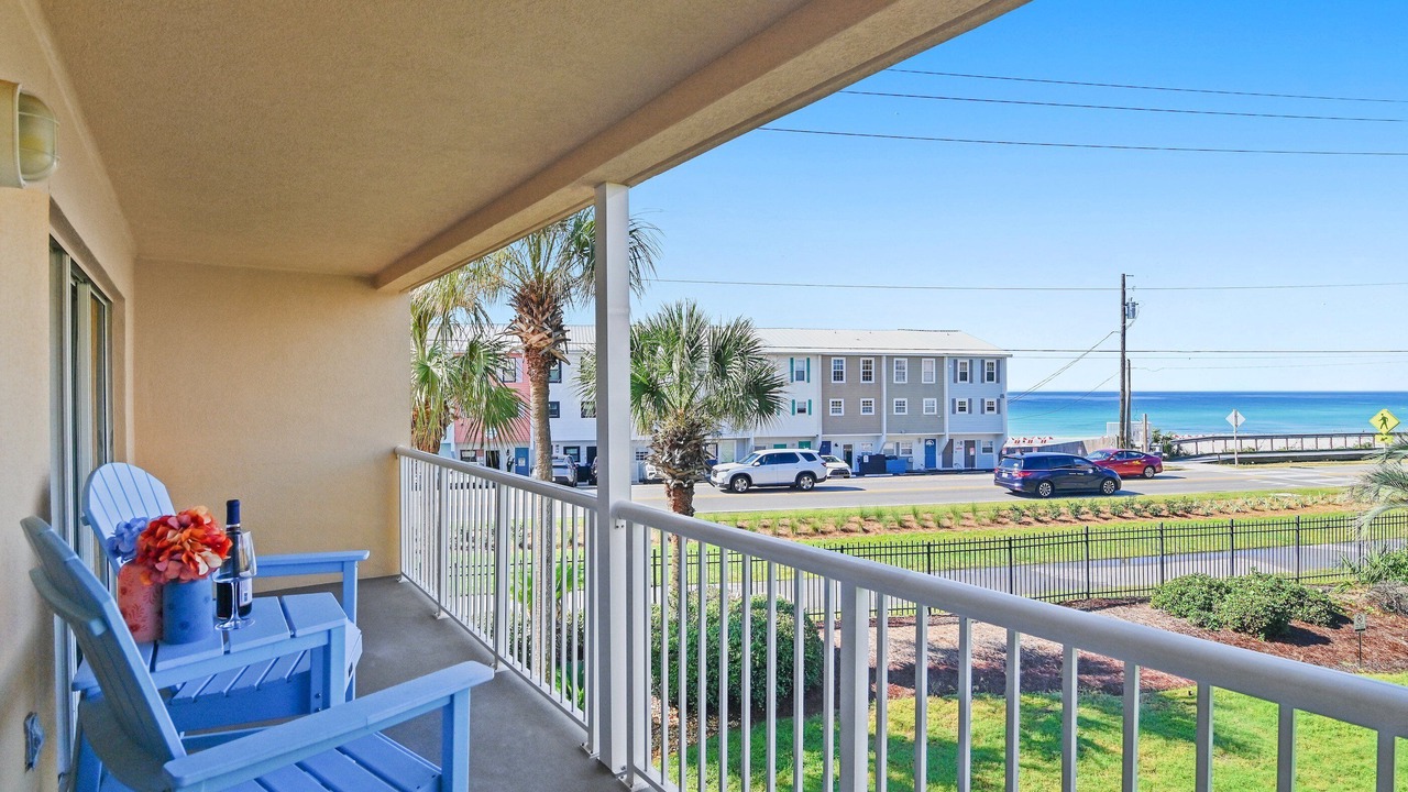 Photo of Patio Balcony in Emerald Waters Village