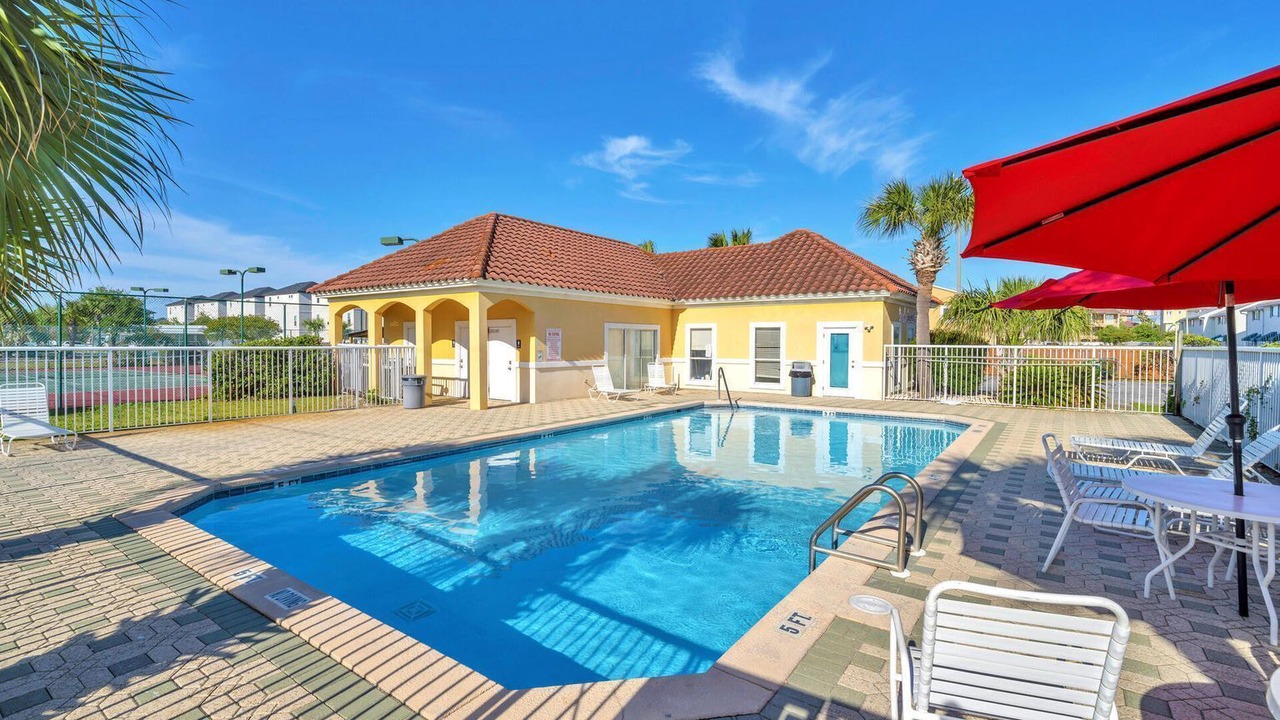 Photo of Outdoor in Emerald Waters Village