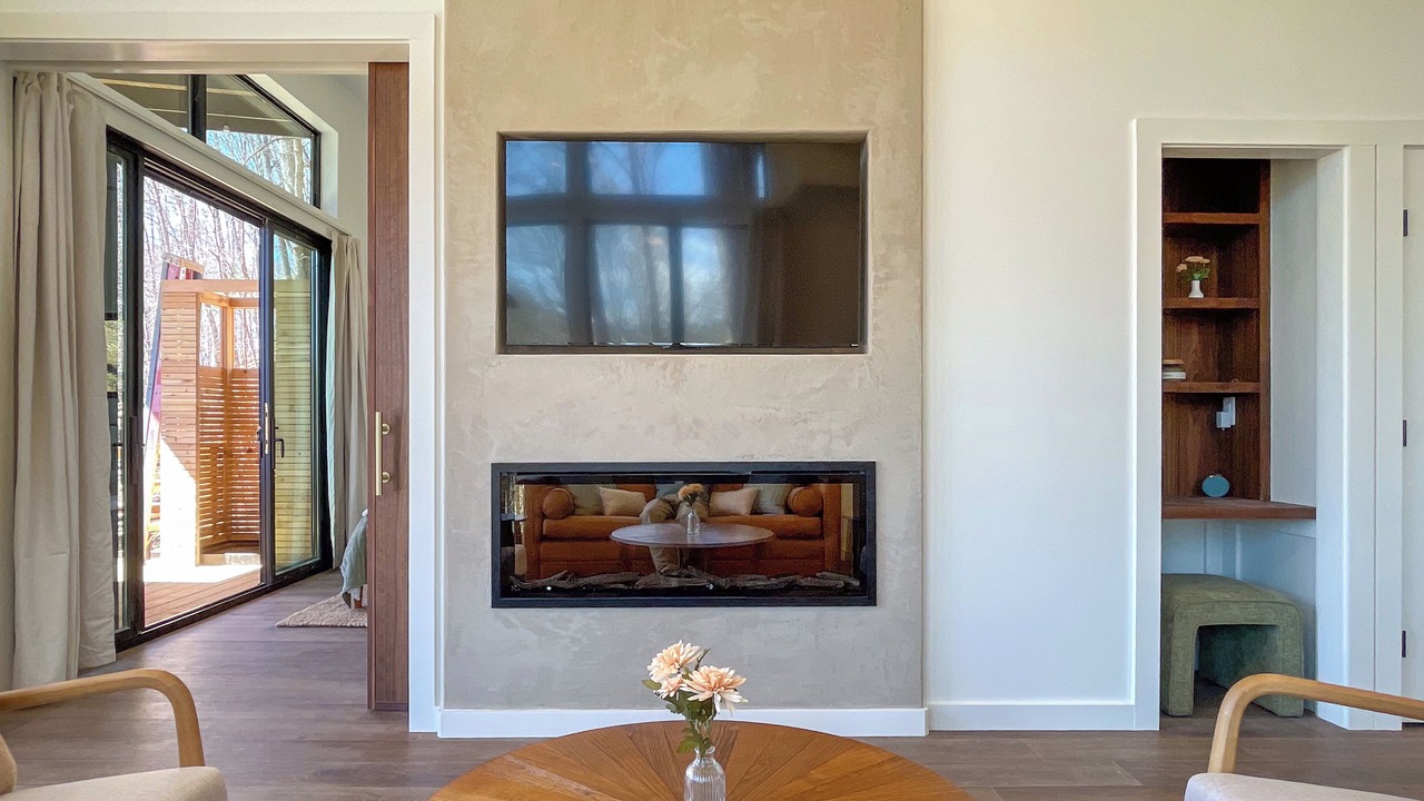 Photo of Livingroom in Mars Hill