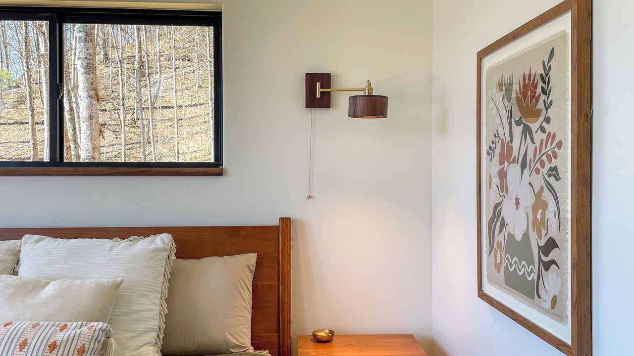 Photo of Bedroom in Mars Hill