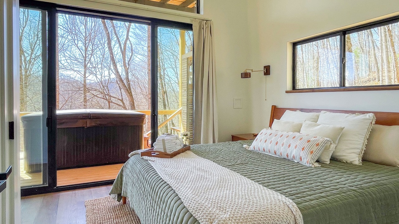 Photo of Bedroom in Mars Hill