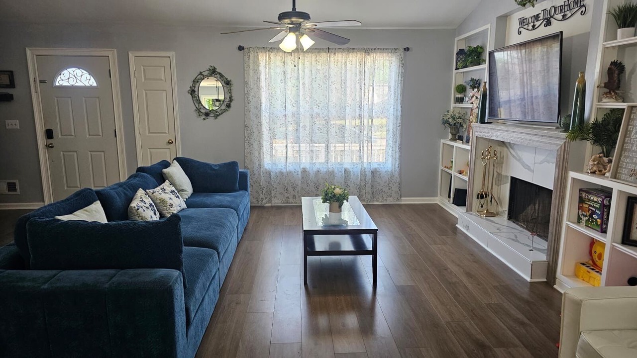 Photo of Livingroom in McDonough