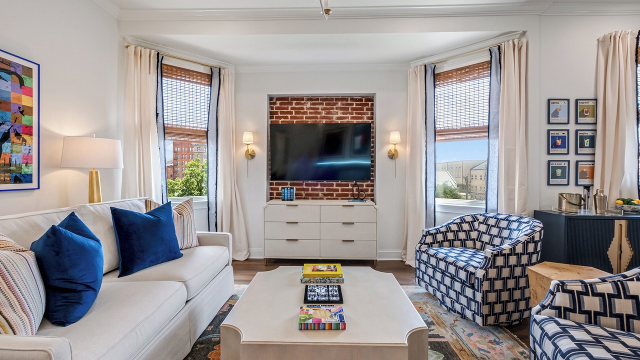 Photo of Livingroom in Macon