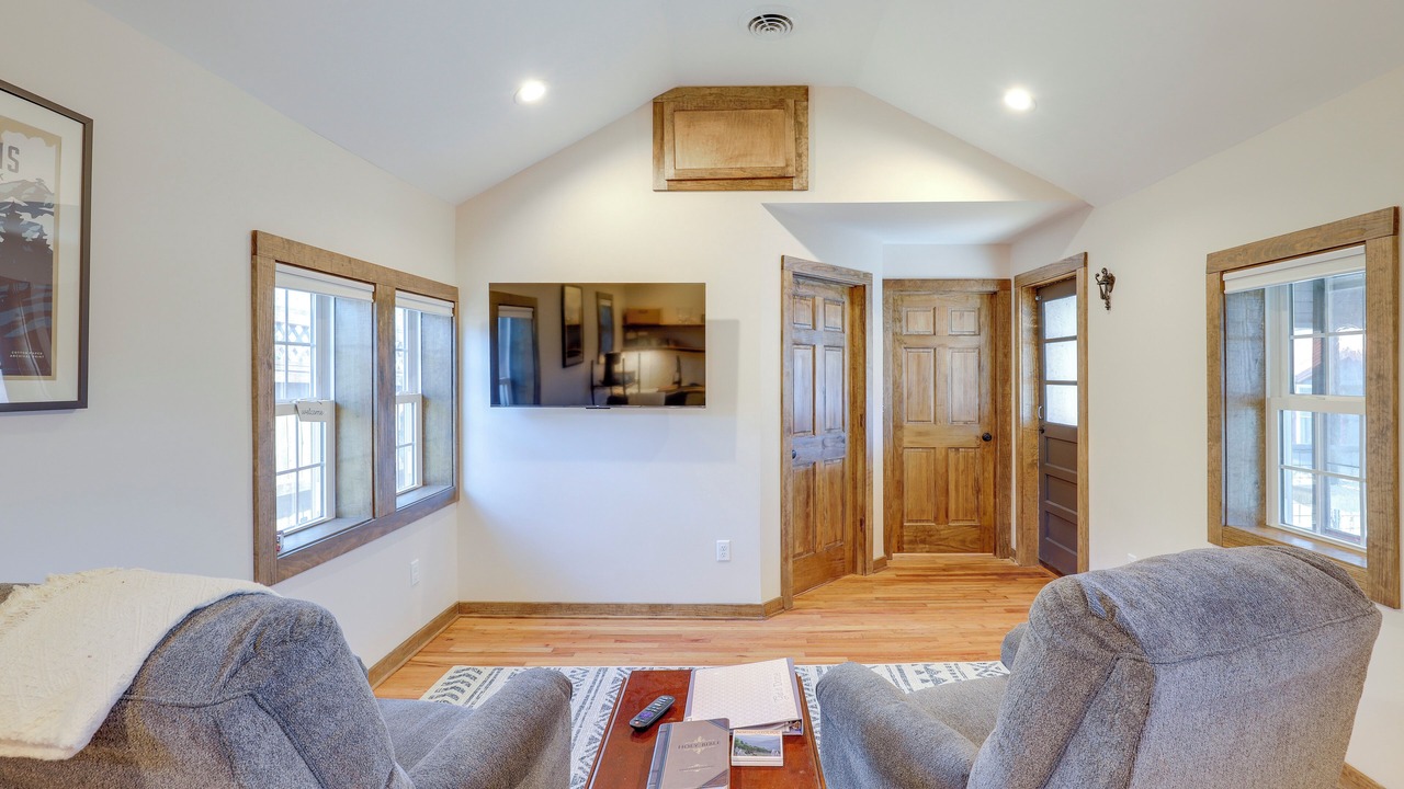 Photo of Livingroom in Hot Springs