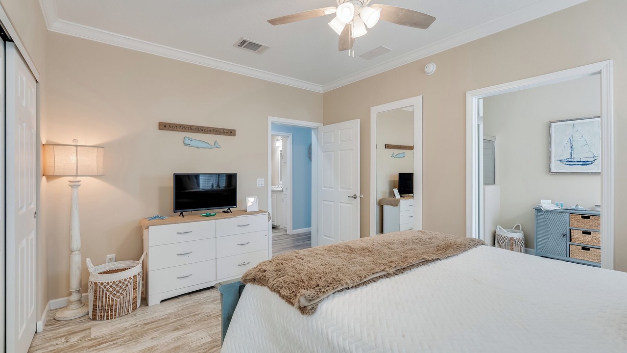 Photo of Bedroom in Laguna Beach