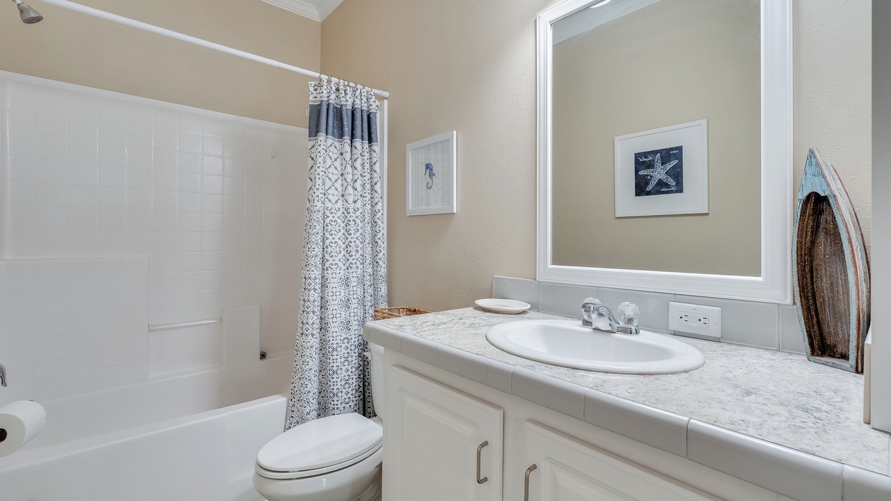 Photo of Bathroom in Laguna Beach