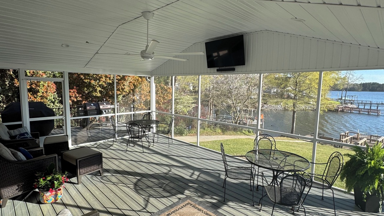 Photo of Livingroom in Newberry Shores